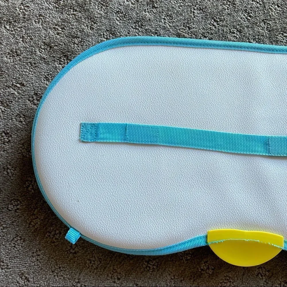 Munchkin Dandy Dots Multi-color Water Resistant Bathroom Kneeler Pad EUC